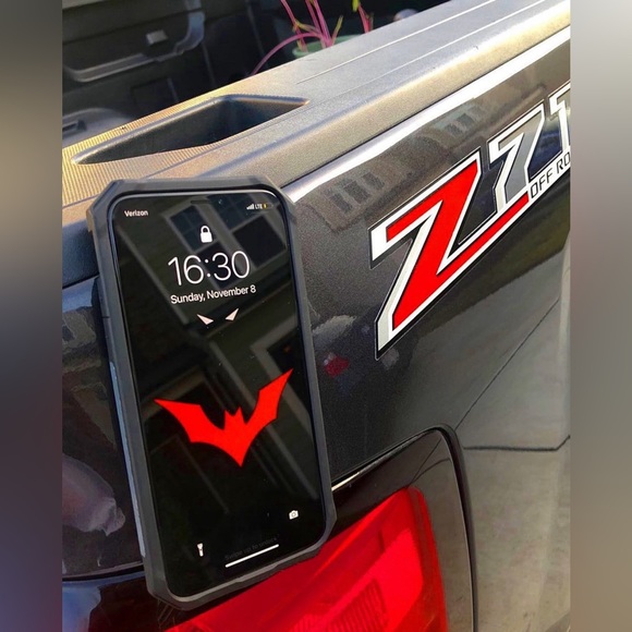 Rokform IPhone X magnetic phone case - Picture 3 of 6